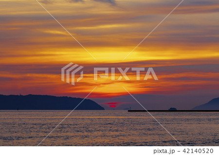 博多湾の夕日 42140520