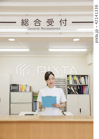 病院・受付窓口 病院・受付窓口 42141336