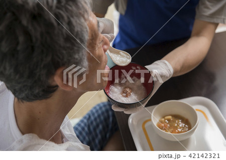 在宅介護 42142321