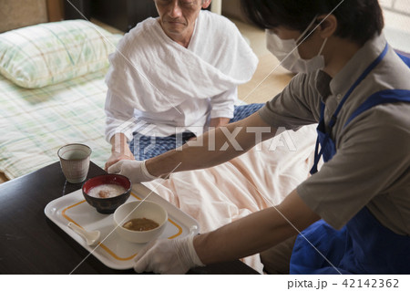 在宅介護 在宅介護 42142362