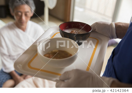 在宅介護 42142364