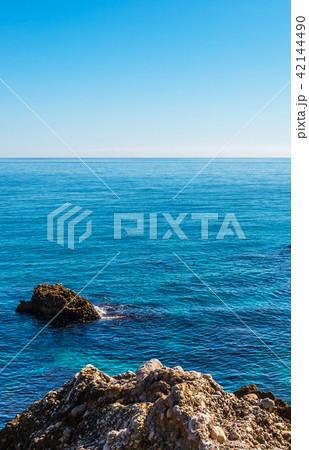 Amazing sea with blue summer wave and rocks 42144490