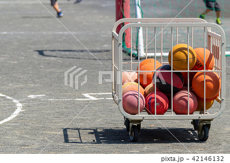 バスケットボールかご 42146132