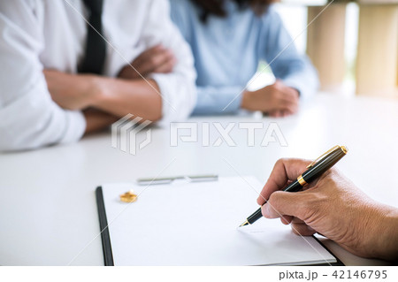 Agreement prepared by lawyer signing decree of divorce (dissolut 42146795