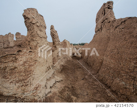 新疆ウィグル自治区トルファン・交河故城 / Jiaohe Ruins, Turpan, China 新疆ウィグル自治区トルファン・交河故城 / Jiaohe Ruins, Turpan, China 42154570