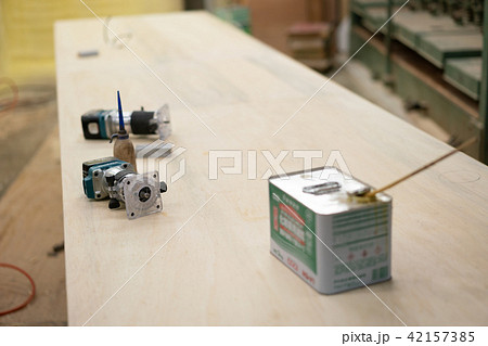 作業台 道具 工具 作業台 道具 工具 42157385
