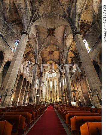 Basilica de Santa Maria del Mar, Barcelona, Spain 42157858