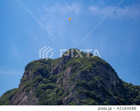 【伊豆半島ジオパーク】夏の城山風景【パラグライダー】 【伊豆半島ジオパーク】夏の城山風景【パラグライダー】 42164086