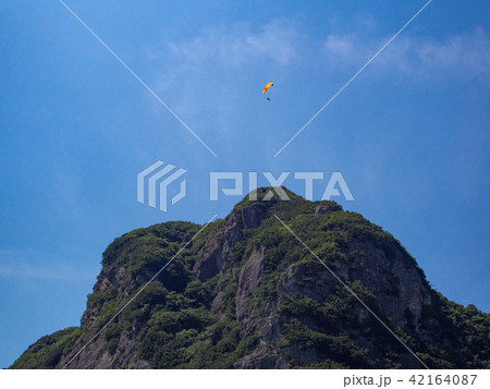 【伊豆半島ジオパーク】夏の城山風景【パラグライダー】 【伊豆半島ジオパーク】夏の城山風景【パラグライダー】 42164087