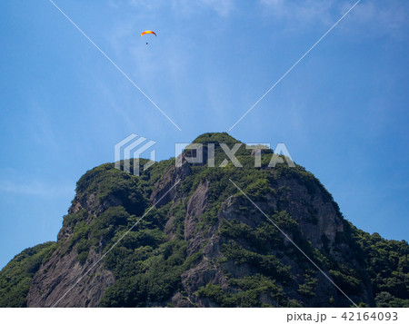 【伊豆半島ジオパーク】夏の城山風景【パラグライダー】 【伊豆半島ジオパーク】夏の城山風景【パラグライダー】 42164093
