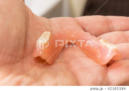 flexible nylon denture 42165384