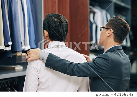 Taking measurements of client 42166548