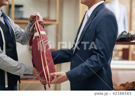 Here is your suit 42166565