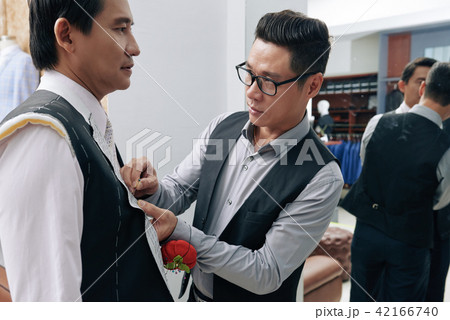 Fitting suit 42166740