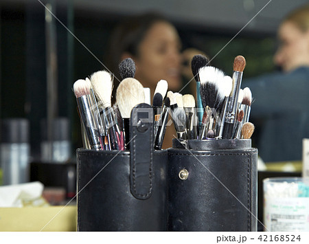 makeup Brushes 42168524