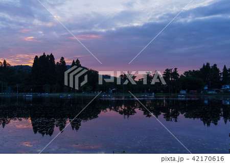 夕方の鶴ヶ池 tsurugaike swamp 42170616