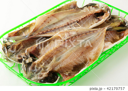鯵の干物 42170757