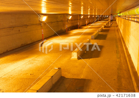 品川新駅付近のお化けトンネル 42171638