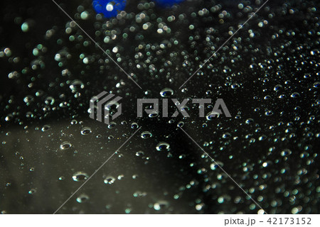 Raindrops Water Drops Texture Backgrund Window Glass Selective Focus 42173152