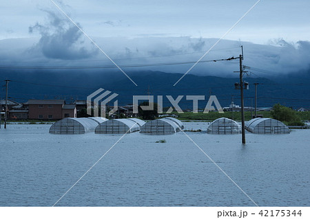 豪雨被害 豪雨被害 42175344