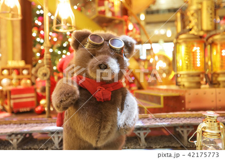 Christmas decorations in the streets in 2015 42175773