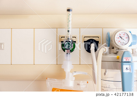 病室の医療器具 病室の医療器具 42177138