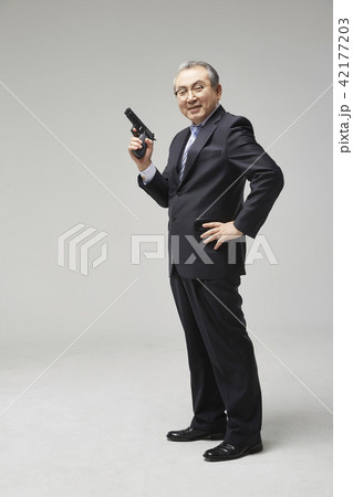高齢者 老人 男 42177203
