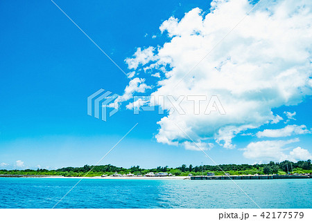 竹富港 (竹富島・沖縄県) 竹富港 (竹富島・沖縄県) 42177579