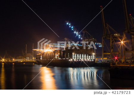 Le Havre Port and shipping activities in France Le Havre Port and shipping activities in France 42179723