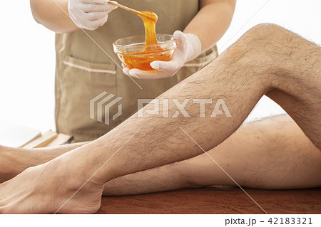 メンズエステ　ブラジリアンワックス　足　すね毛　清潔感　ムダ毛　処理 42183321