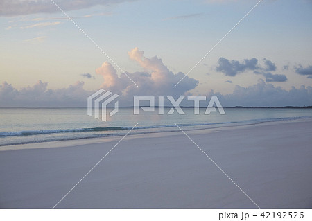 Beach with clouds 42192526
