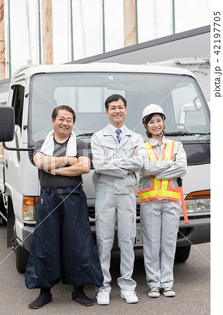 土木　建築　ガードマン　営業　チームワーク 42197705