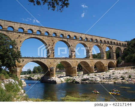 ポン・デュ・ガール 42217144