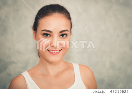 Portrait of caucasian beautiful girl is smiling  42219622
