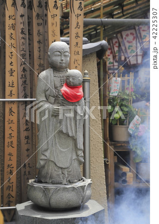 東京 入谷鬼子母神 水子地蔵 東京 入谷鬼子母神 水子地蔵 42225307