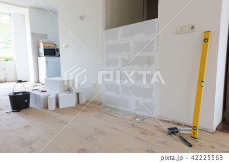 Building a small wall  42225563