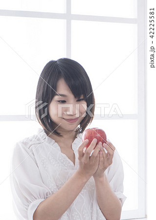 女性 女の人 女 42225581