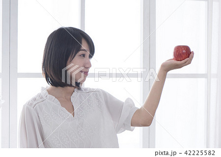 女性 女の人 女 42225582