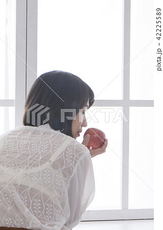 女性 女の人 女 42225589