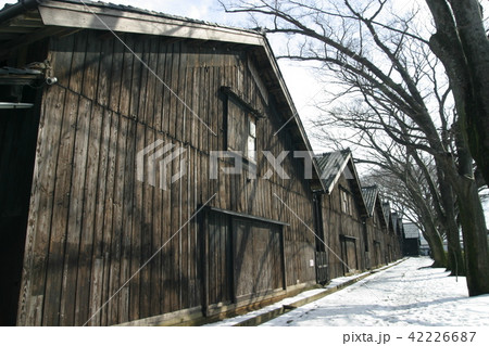 酒田・冬の山居倉庫 42226687