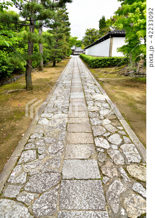 石畳の道 42233092