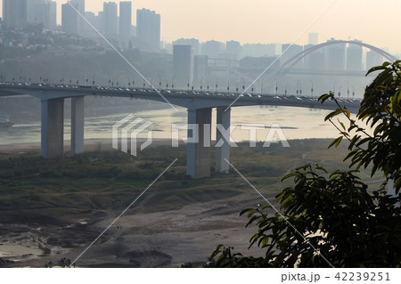 重慶・山城歩道・長江 42239251