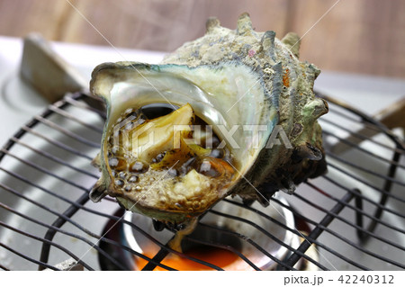 サザエのつぼ焼き 42240312
