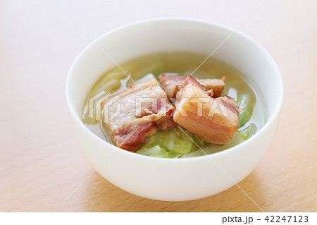 白菜とベーコンのおかずスープ 42247123