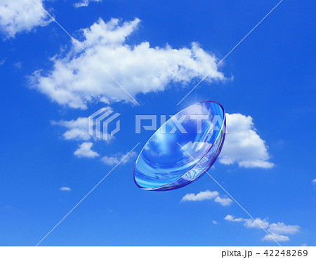 輝くレンズ 42248269