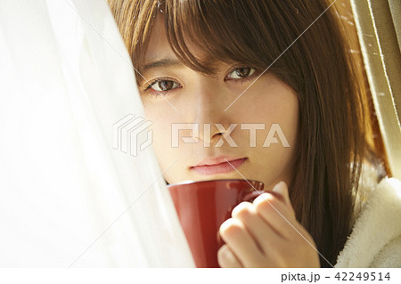 女性 リラックス 女性 リラックス 42249514