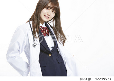 女子高生　進路　職業 42249573