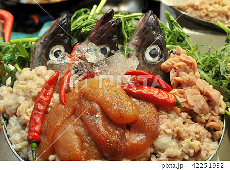 チゲ シーフード 白鳥 42251932