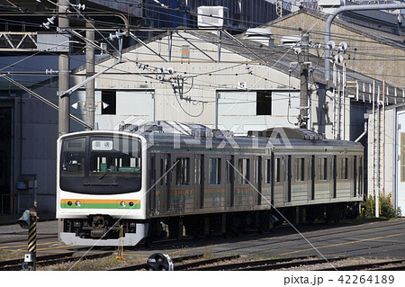 大宮総合車両センターにて検査中の東北本線205系 42264189