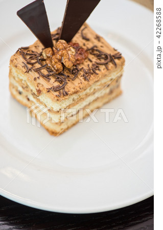 chocolate dessert pie 42268588